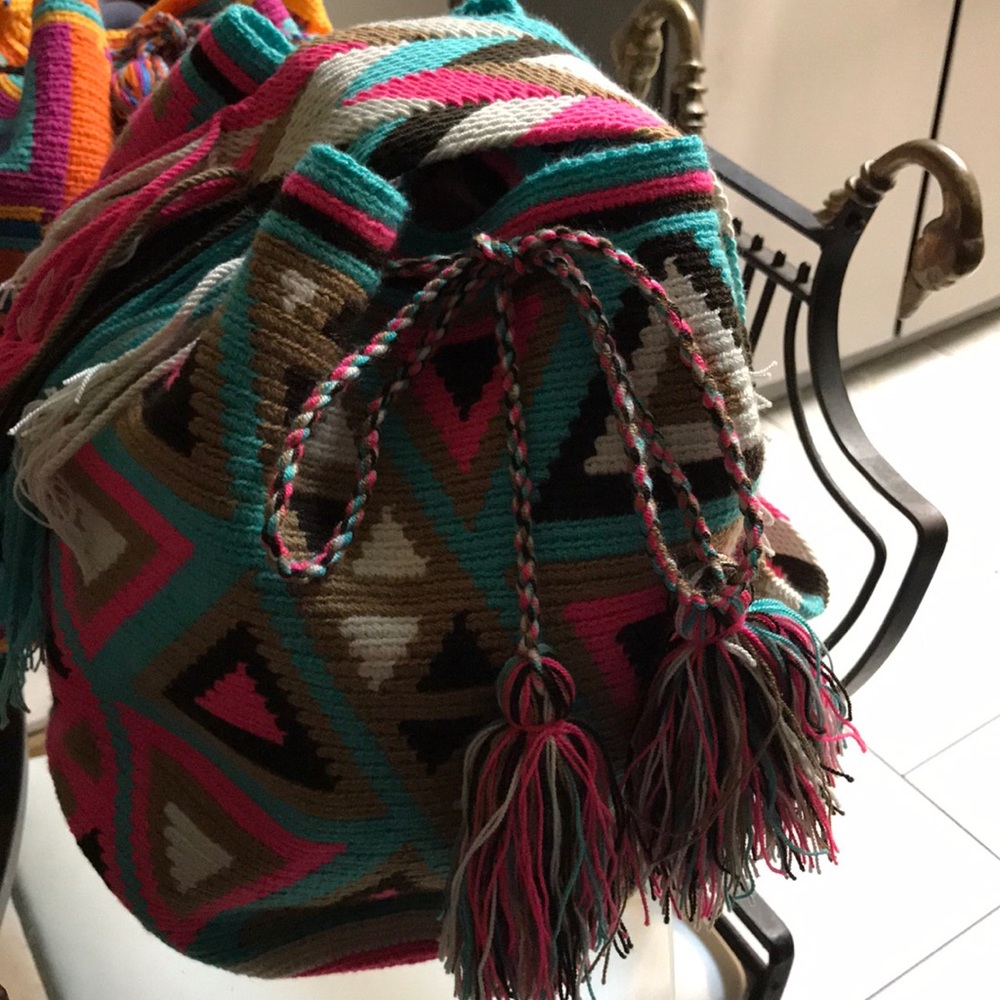 Hand-woven bucket bag, authentic Colombian mochila